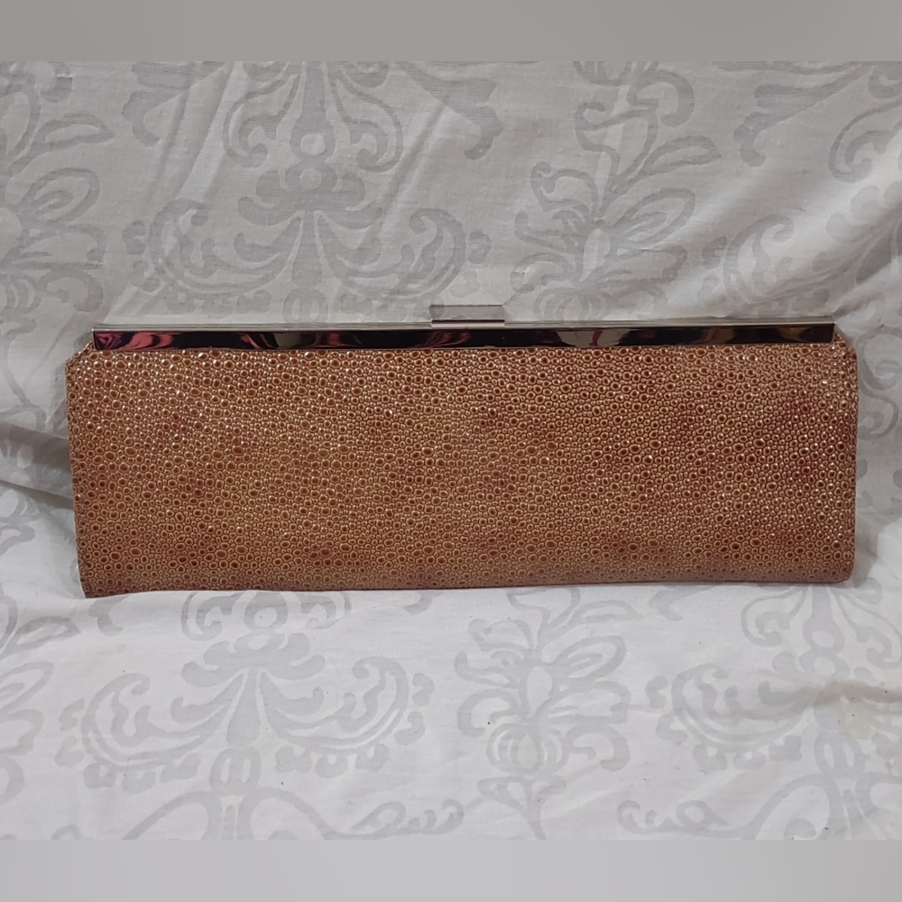 NWOT Chinese Laundry 11.5" Clutch Wallet